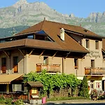 Western Pays Du Mont Blanc Hotel