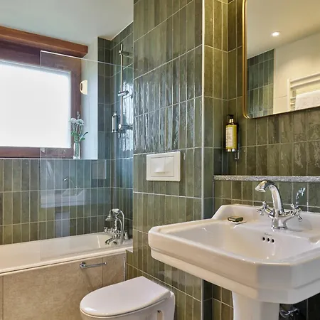 Western Pays Du Mont Blanc Hotel 4*